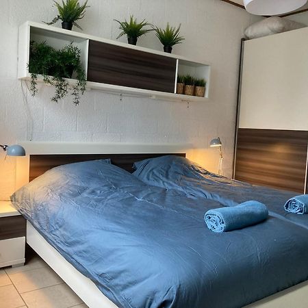 Oemoemenoe - 6 Pers - Sauna - Grote Tuin & Privacy Kortgene Luaran gambar